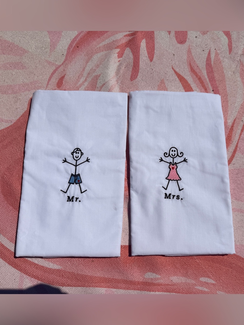 Mr. & Mrs. Pillowcases